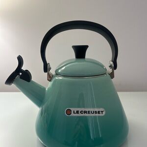 Le Creuset Tea Kettle